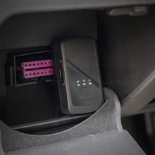Miniaturní GPS lokátor do auta